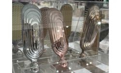 【ReFa シャンプーブラシ ミルク】地肌まで届く極上ブラシ！